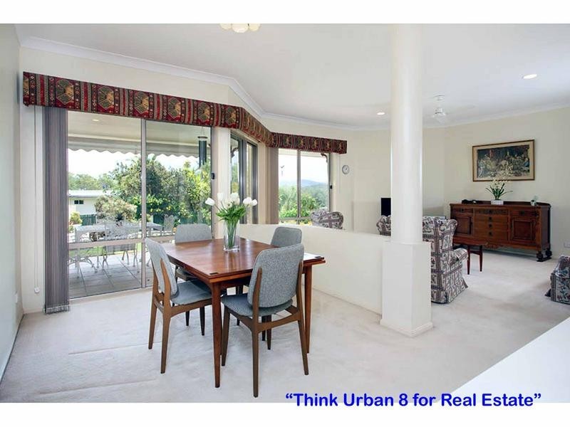 11 Preston Place, Brookfield QLD 4069